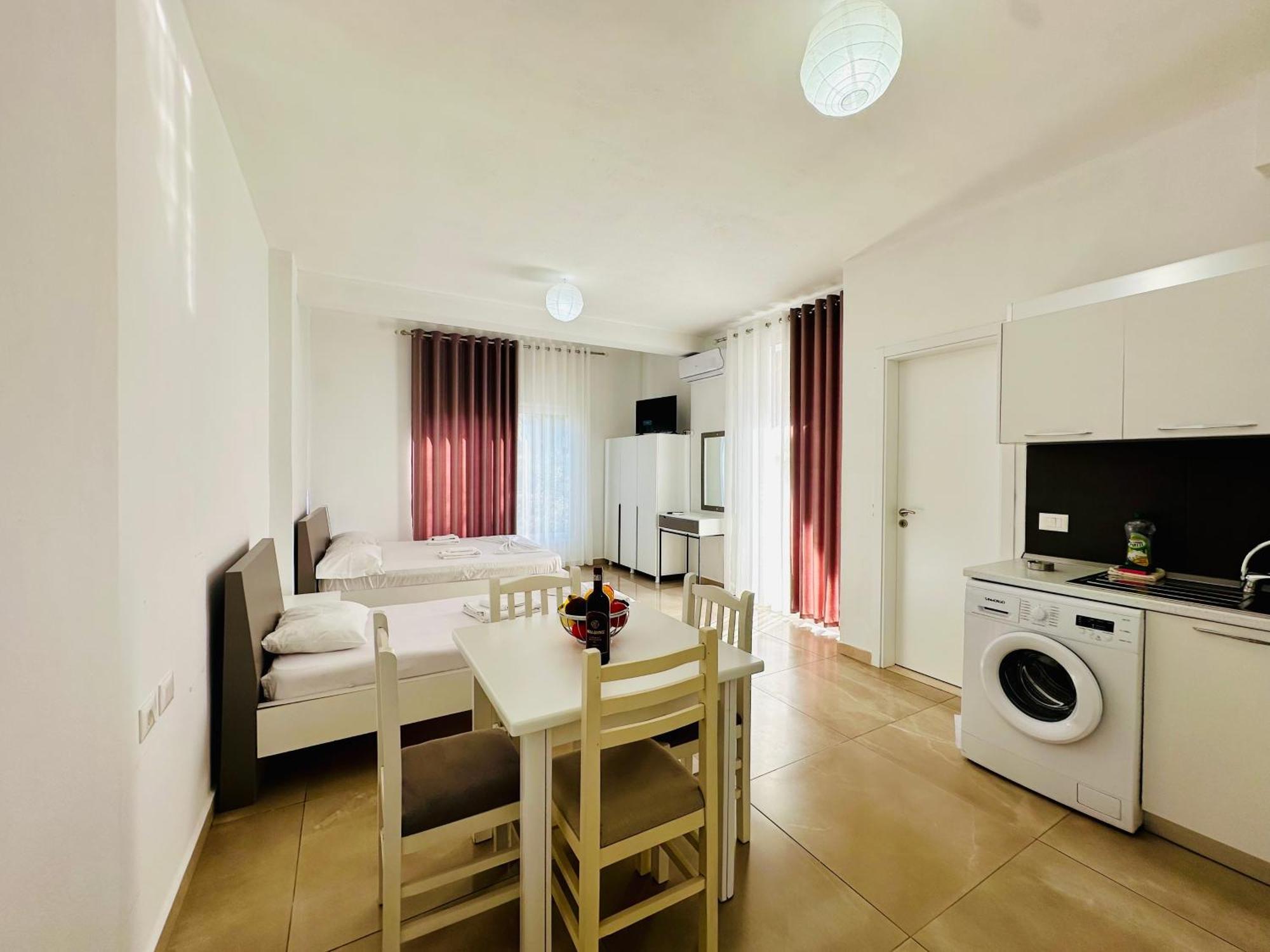 Jico Travel - Villa Colombo Vlorë Chambre photo