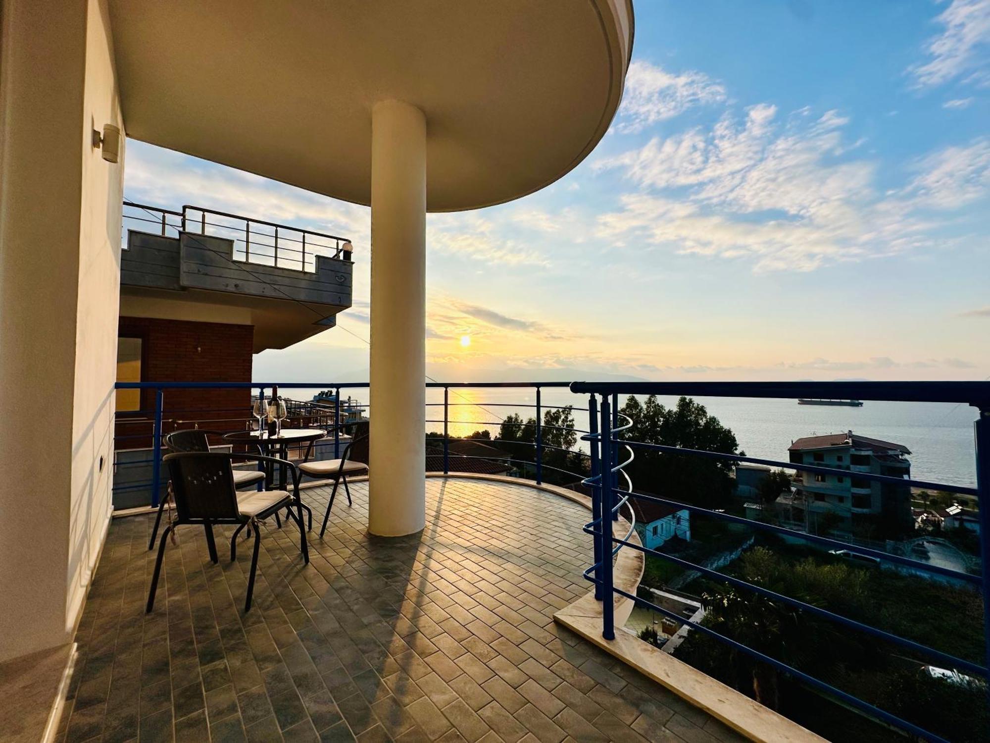 Jico Travel - Villa Colombo Vlorë Chambre photo